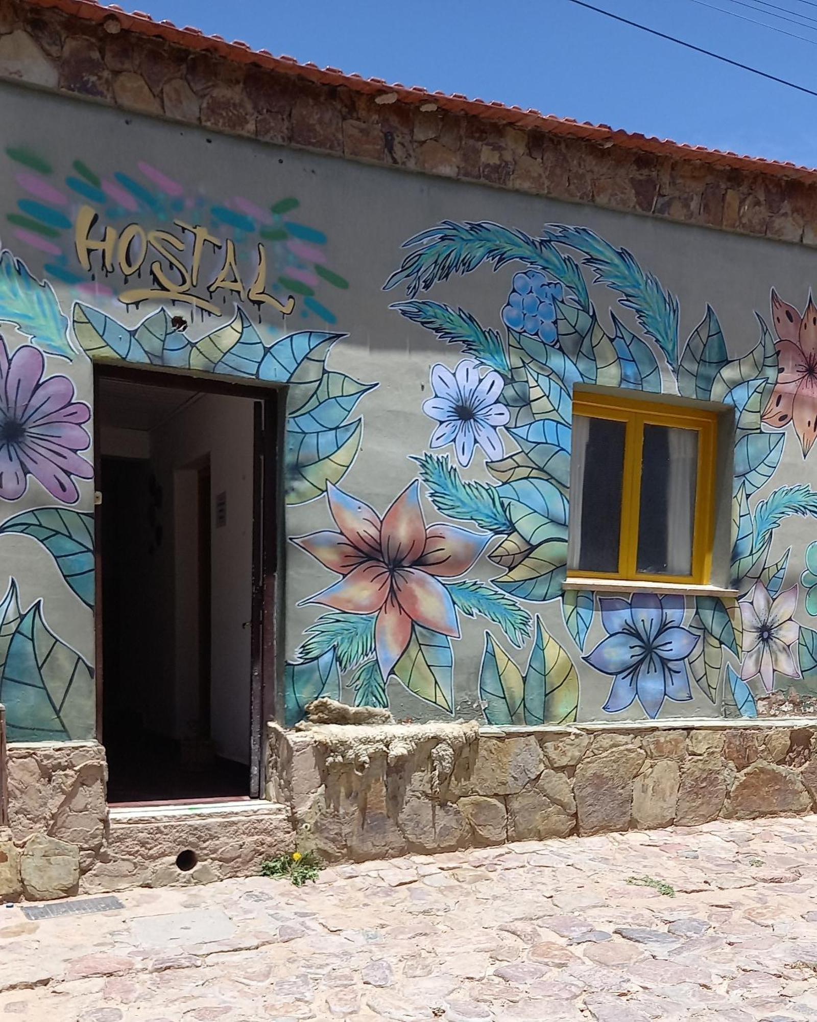 Hostal Amalaya Bed and Breakfast Humahuaca Εξωτερικό φωτογραφία